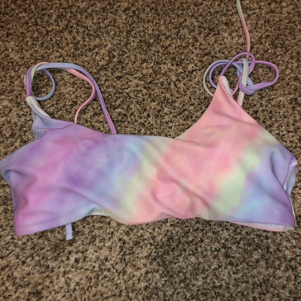 Medium tie dye bikini top never worn